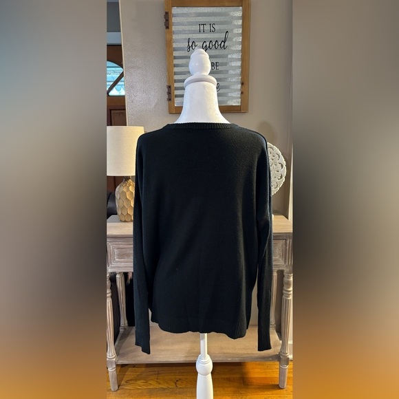 Express Black Sweater - Picture 3 of 7